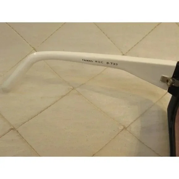 1980s Sunglasses Racing Stripes 90s  Zack Morris Baywatch Max Headroom - Picture 3 of 9